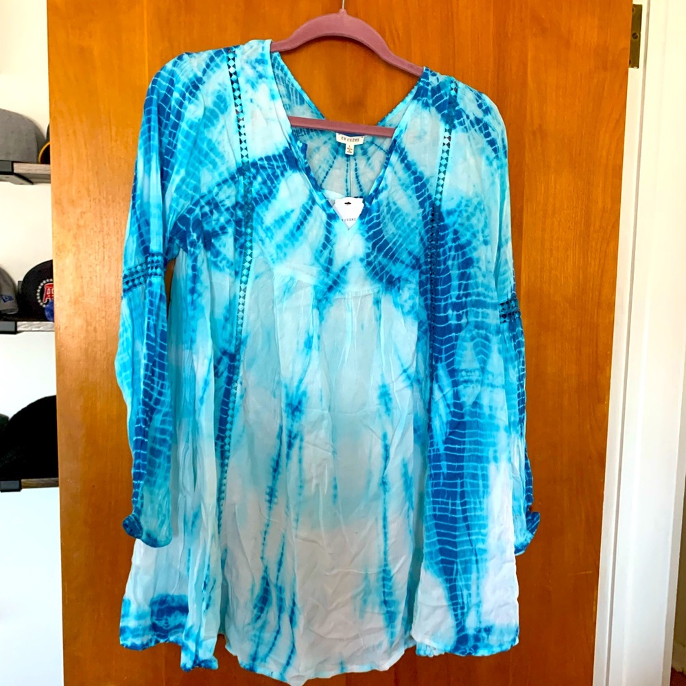 Blue tye dye peasant top